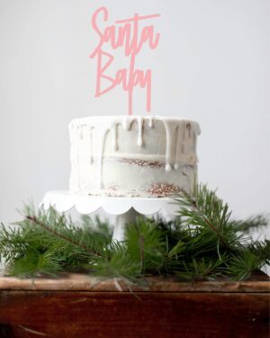 Χριστουγεννιάτικο Cake Topper Plexiglass Ροζ Santa Baby! Διακοσμήστε εύκολα και φανταστικά την τούρτα, το cake, τη βασιλόπιτα κλπ τώρα τις γιορτές!!! Τέλειο Cake Topper είτε πρόκειται για νεογέννητο, είτε για τα πρώτα γενέθλια ή απλά για να δηλώσετε ότι είστε ένα Santa baby!